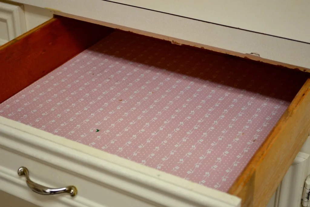 duck-post-shelf-liner-drawer