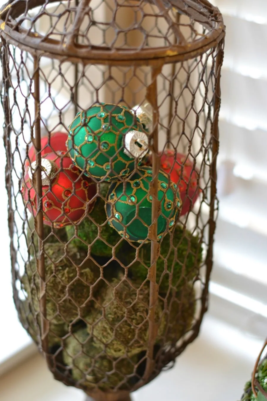 decorating-with-ornaments