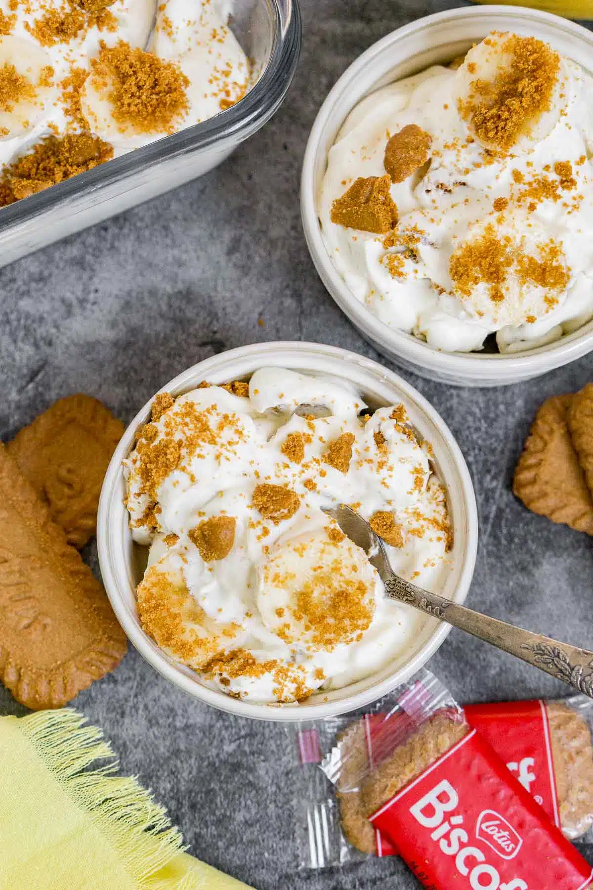 Biscoff banana pudding in ramekins